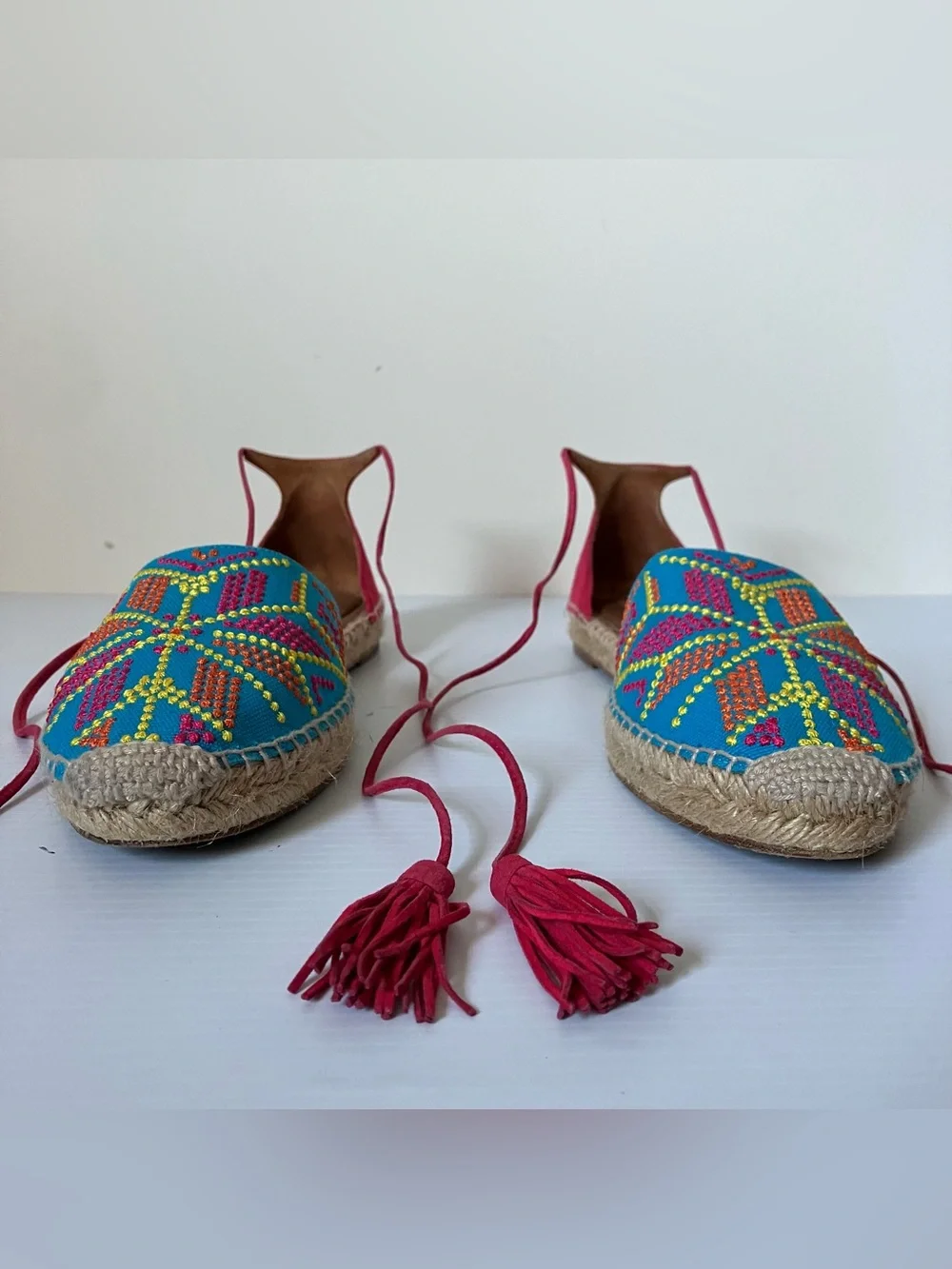 Aquazzura Colorful Beaded Lace-Up Espadrilles Embroidered Resort Flats size 39.5